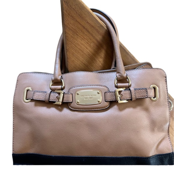 MICHAEL Michael Kors Handbags - Michael Kors Bag GUC